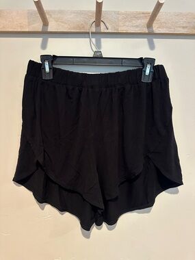 Old Navy Black Layered Hem Athletic Shorts